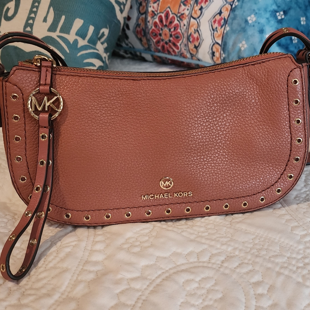 Michael Kors Sunset Peach Camden Small Pouchette Bag